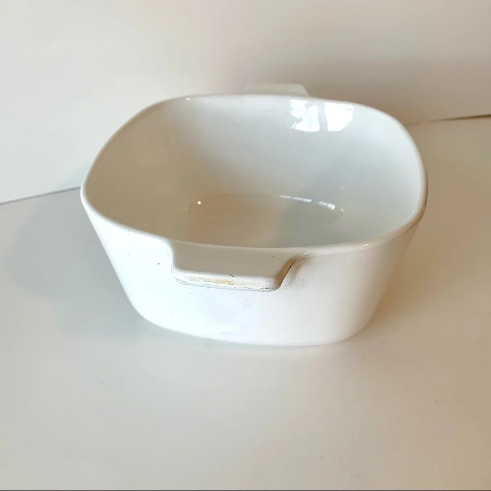 Vintage CORNINGWARE Cornflower 1 3/4 qt Casserole